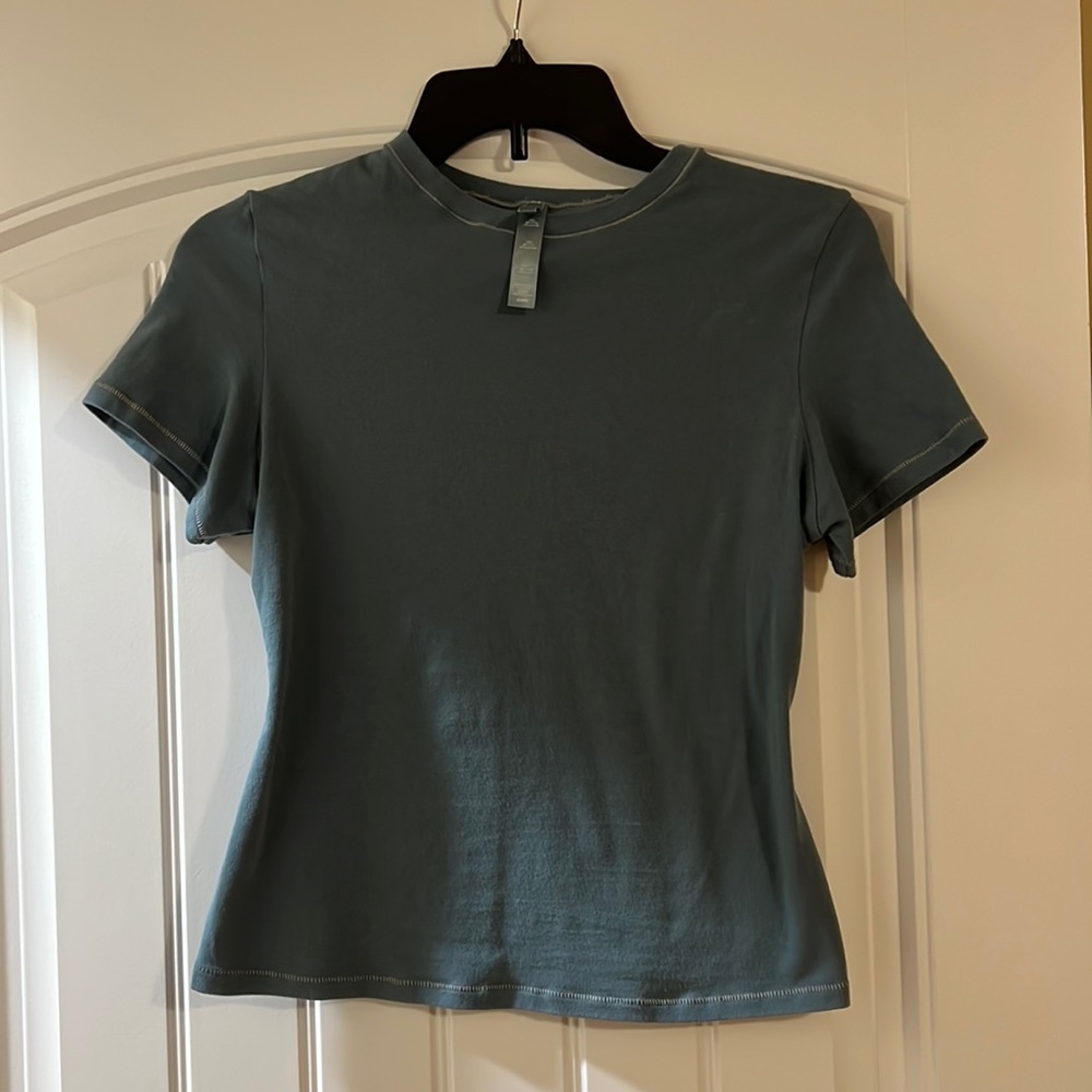 Skims t shirt
